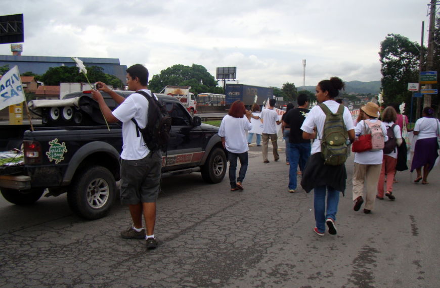 Caminhada Seis anos Chacina da Baixada #ComCausa