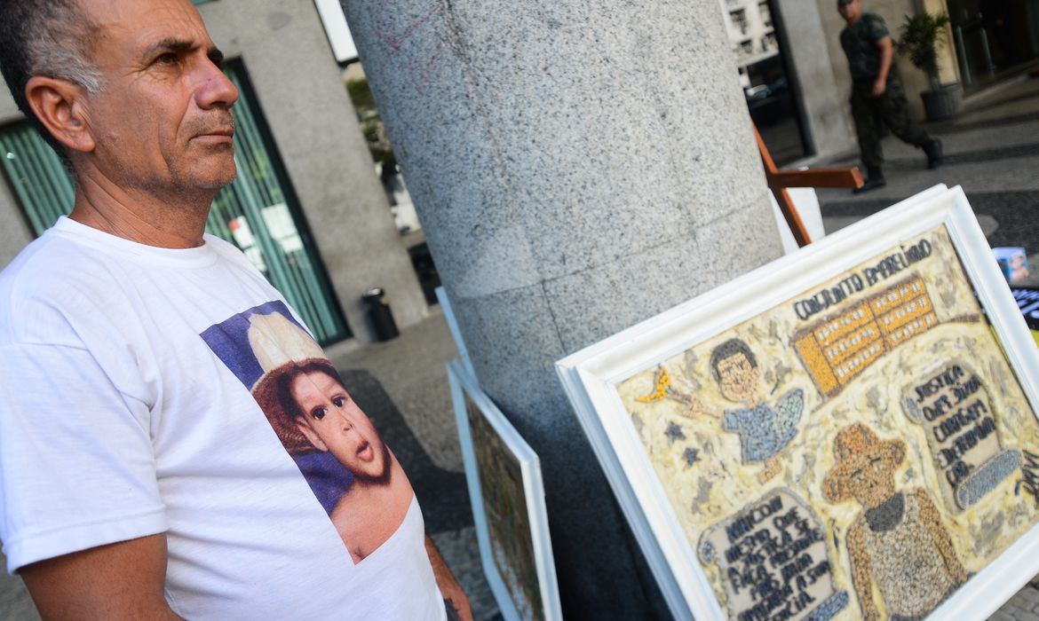 Maicon de Souza da Silva, assassinado aos dois anos Acari