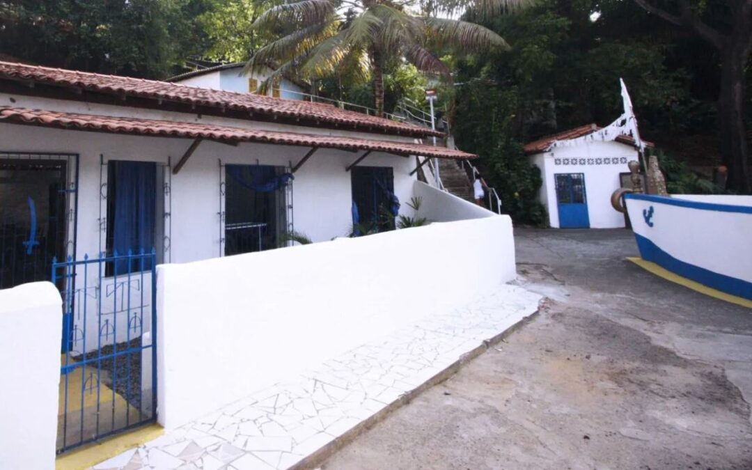Casa-Branca-do-Engenho-Velho-ou-Ile-Axe-Iya-Nasso-Oka-e-considerada-o-primeiro-terreiro-de-candomble