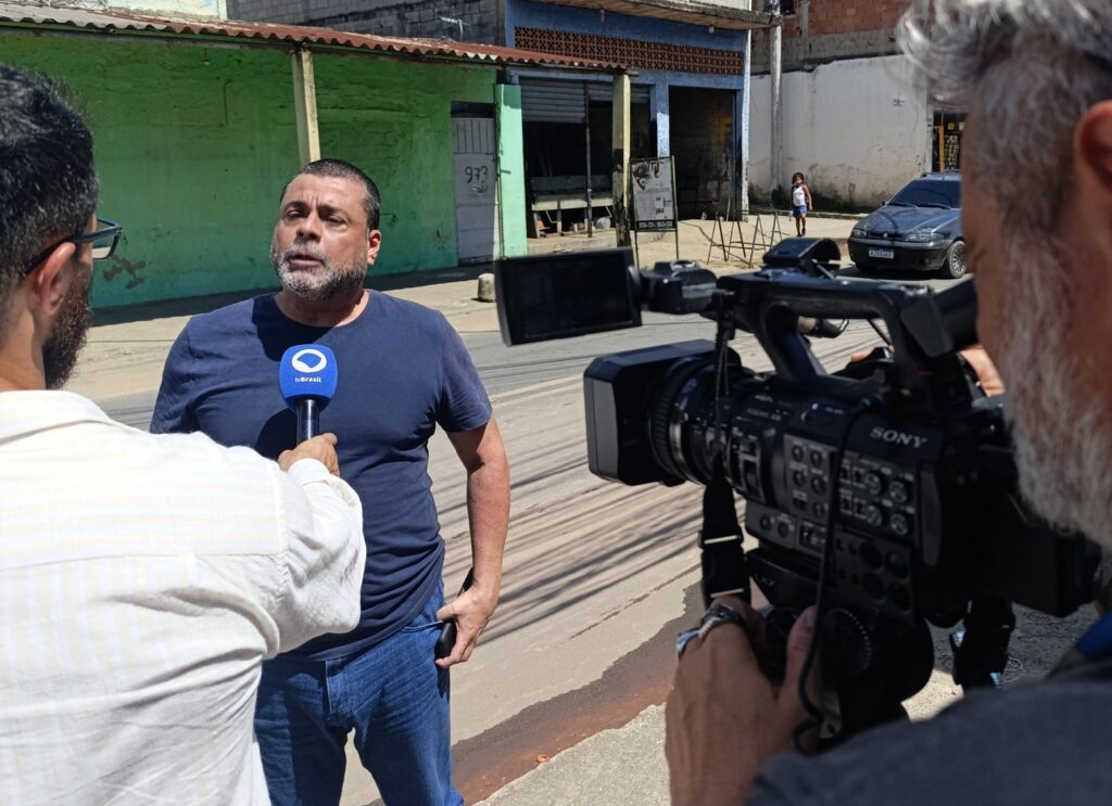 Adriano Dias ComCausa entrevista Tv Brasil