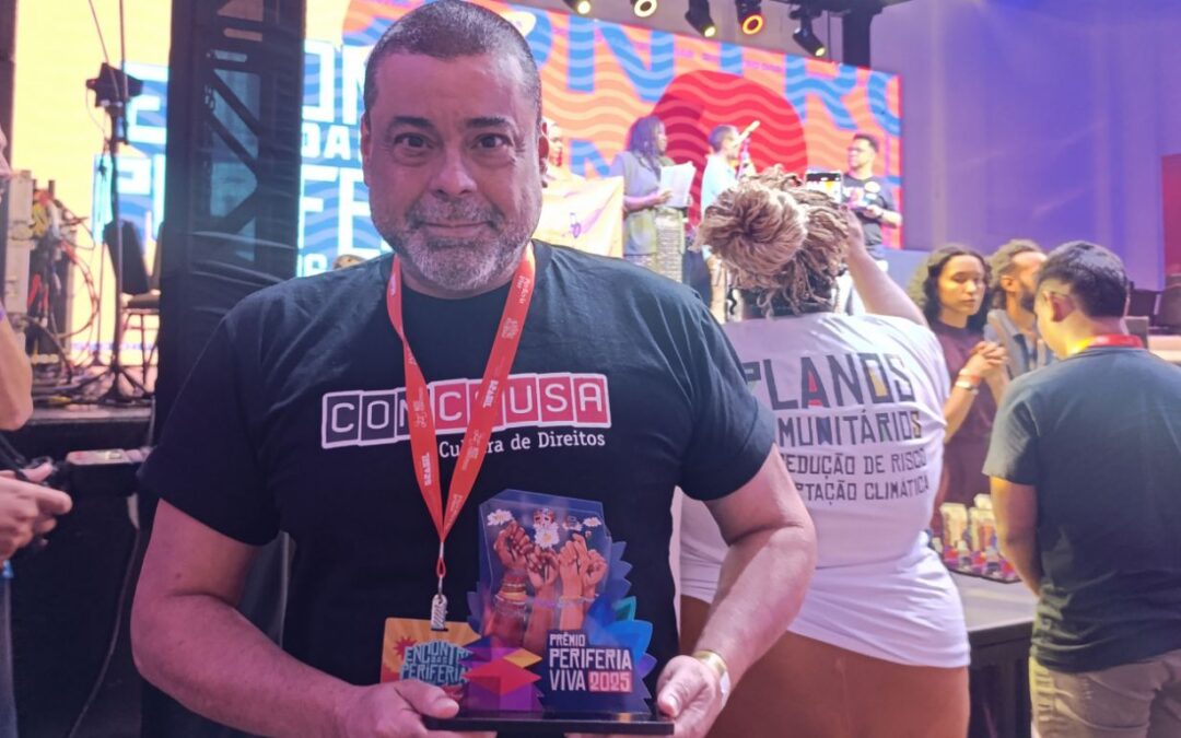 ComCausa recebe Prêmio Periferia Viva em Encontro Nacional do Ministério das Cidades em São Paulo